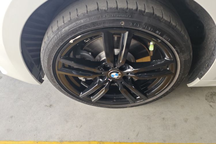 宝马1系 2021款 改款 125i M运动曜夜版车身外观6007