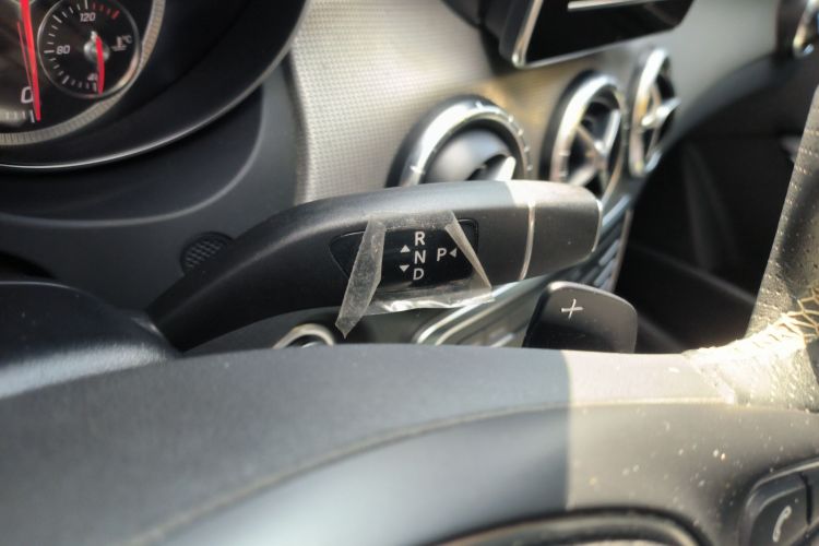 奔驰CLA 2017款 CLA 200 时尚型局部细节18