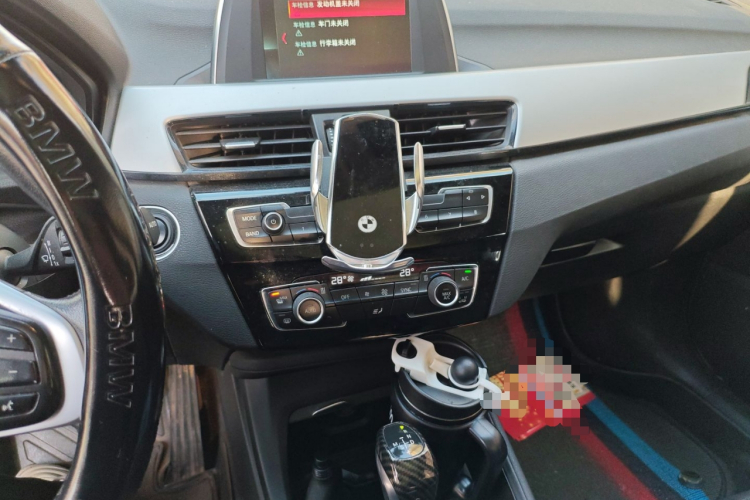 宝马X1 2018款 sDrive20Li 领先型中控内饰16