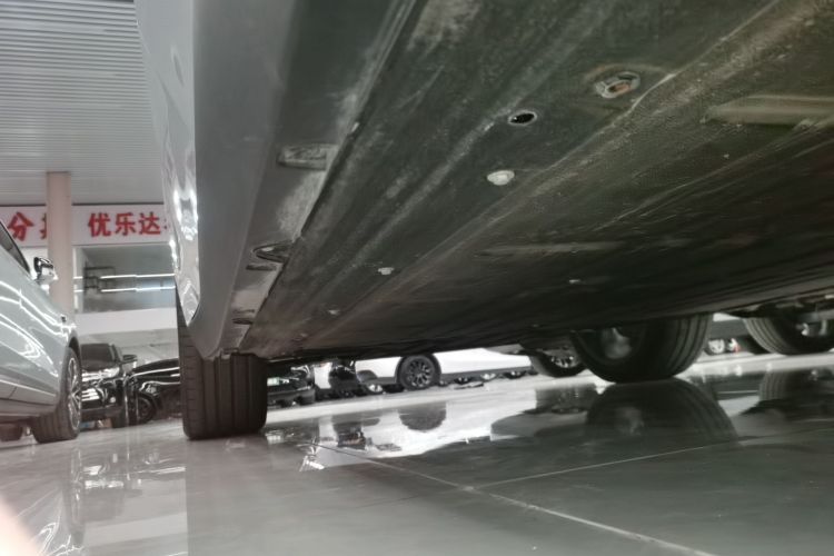 零跑汽车 零跑C16 2026款 纯电 630激光雷达智尊版 5座局部细节9002