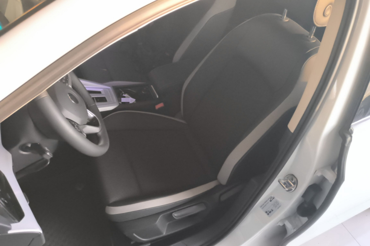 大众 高尔夫 2023款 200TSI DSG Pro中控内饰19