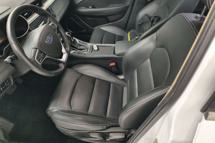 吉利汽车 帝豪 2018款 1.5L CVT向上互联版中控内饰19