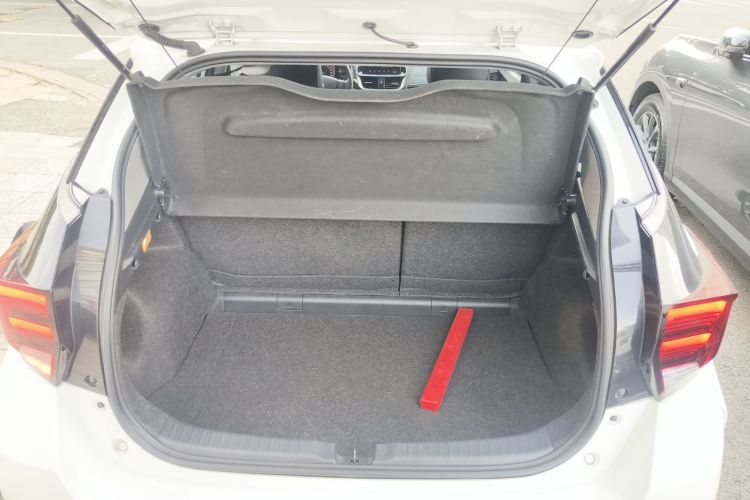 丰田 YARiS L 致炫 2020款 致炫X 1.5L CVT尊贵版机舱底盘23