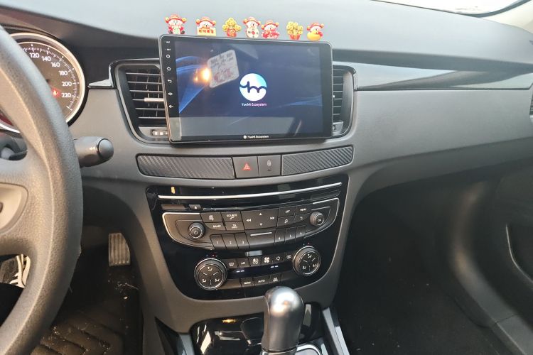 标致508 2013款 2.0L 两周年纪念 自动天窗经典版中控内饰16