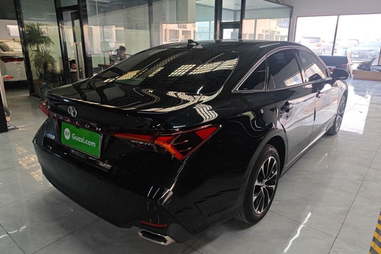 丰田 亚洲龙 2023款 2.0L 臻选版车身外观7