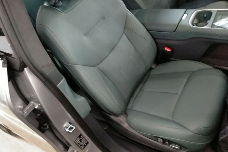 小鹏G6 2025款 625 长续航 Max 旗舰版局部细节41