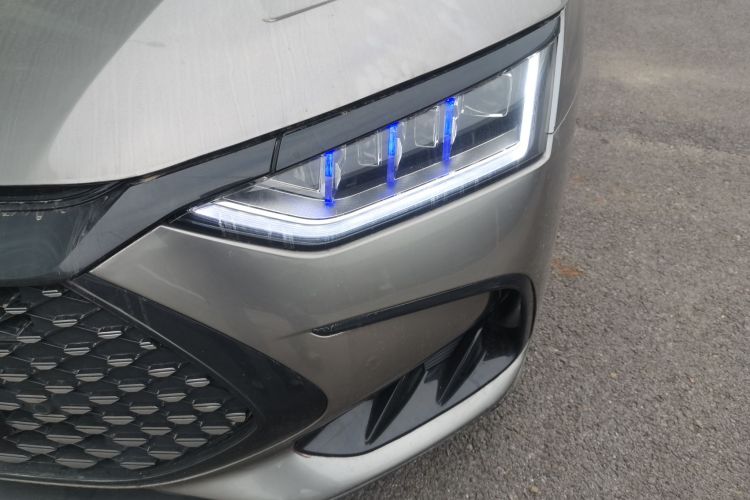 比亚迪 汉 2022款 DM-i 121KM 尊享型局部细节36