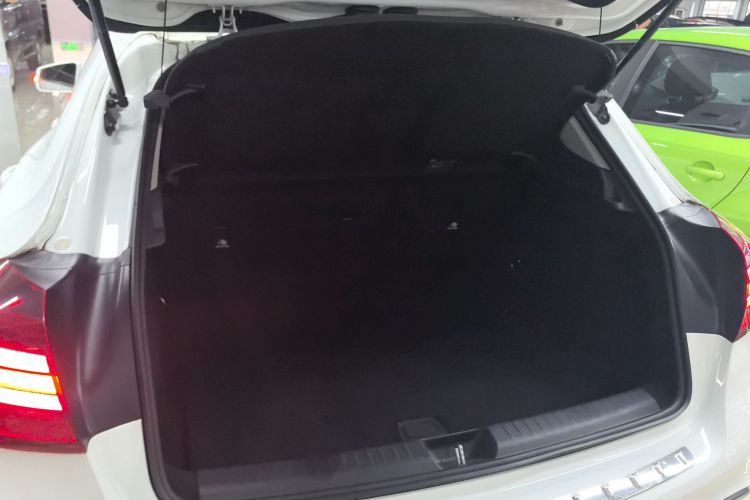 奔驰GLA 2019款 GLA 200 时尚型局部细节23