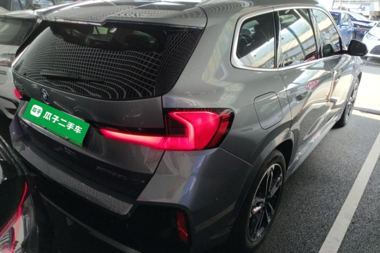 宝马iX1 2023款 xDrive30L M运动套装车身外观6005