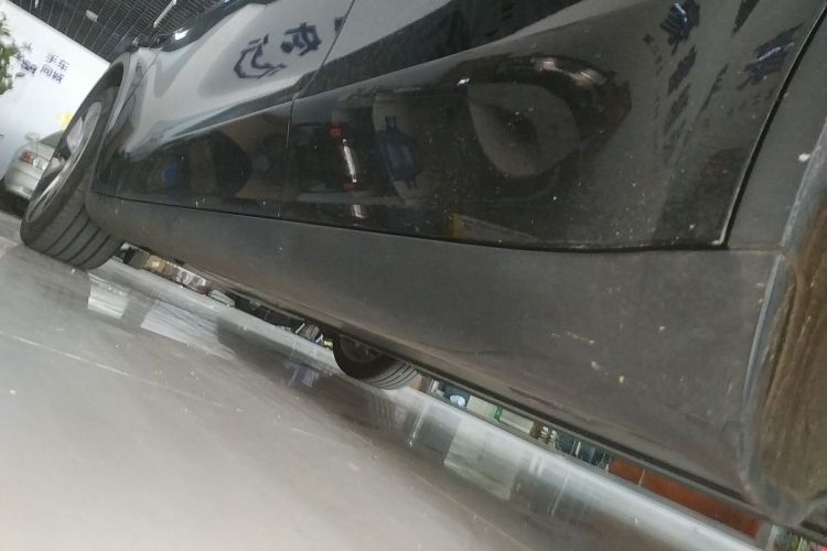 特斯拉 Model Y 2022款 改款 后轮驱动版局部细节9002