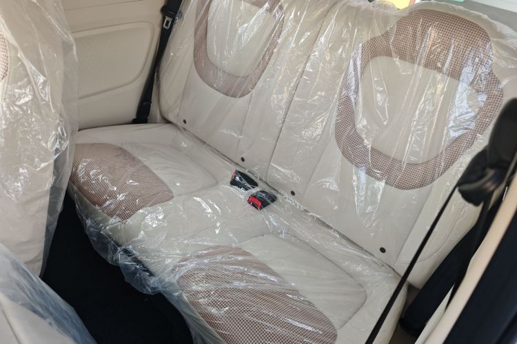 五菱汽车 宏光MINIEV 2024款 第三代 215km 青春版中控内饰21