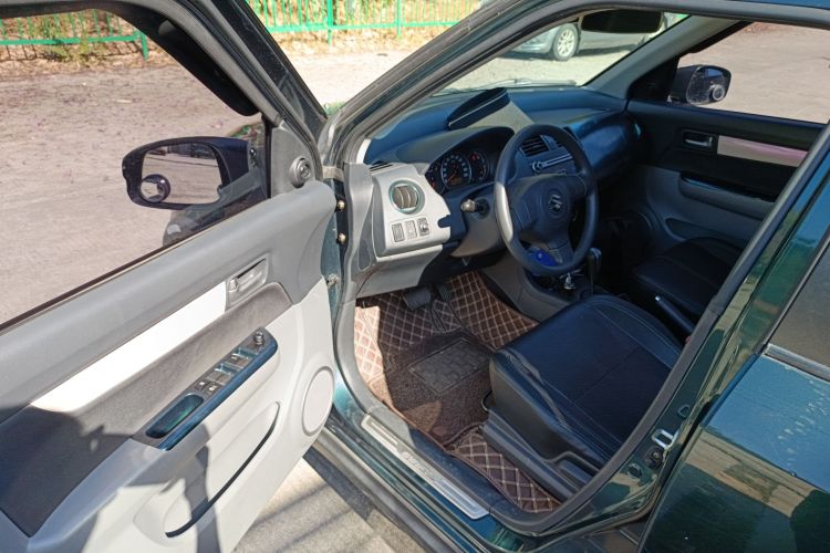 铃木 雨燕 2016款 1.5L 自动时尚型酷玩版中控内饰20