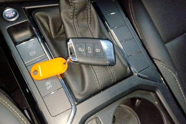 大众 帕萨特 2022款 280TSI 商务版中控内饰11