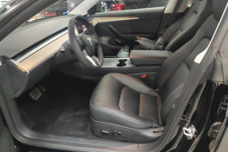 特斯拉 Model 3 2022款 后轮驱动版局部细节19