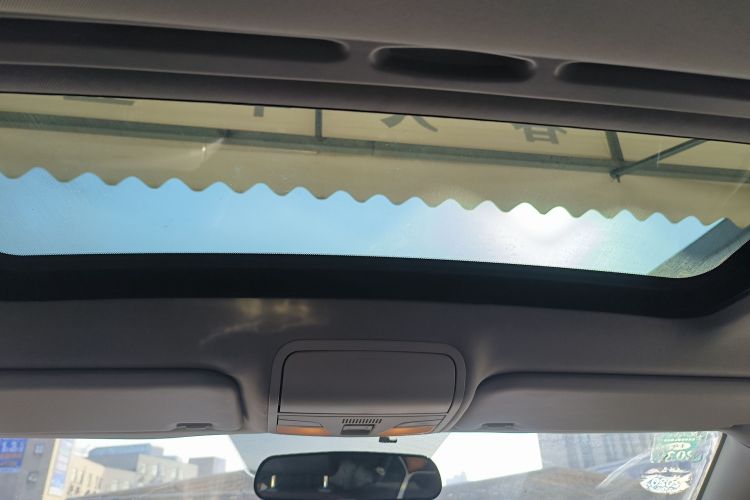 一汽 森雅R7 2016款 1.6L 自动尊贵型中控内饰22