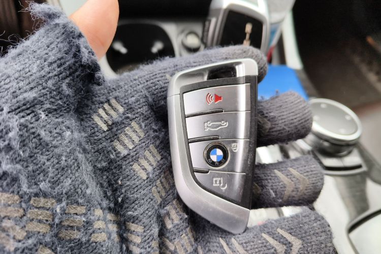 宝马5系 2017款 528Li 豪华设计套装中控内饰11