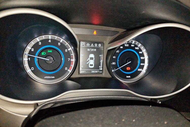 长安 逸动 2018款 XT 1.6L GDI 自动风潮型 国V中控内饰14