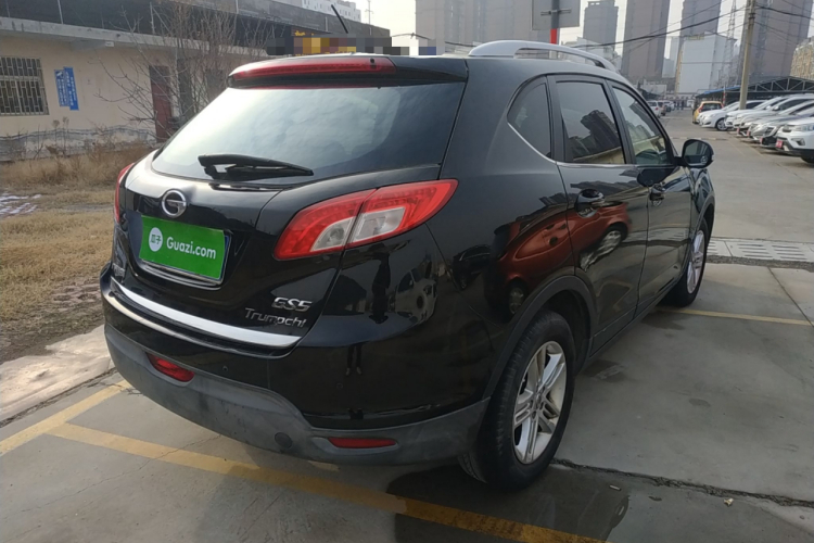 广汽传祺 传祺GS5 2014款 2.0L 自动两驱超享版车身外观7