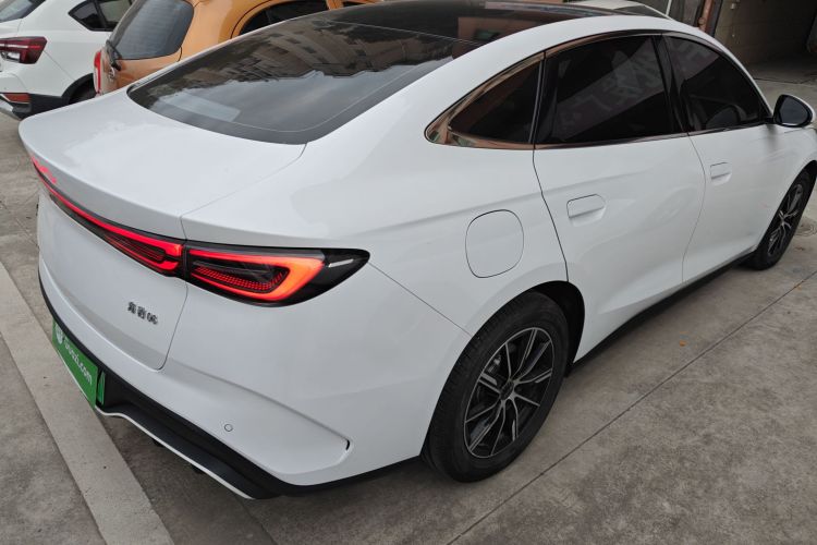 比亚迪 海豹06新能源 2024款 DM-i 80KM尊贵型车身外观7