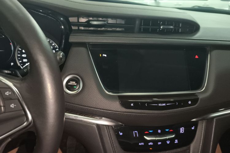 凯迪拉克XT5 2018款 25T 豪华型中控内饰16