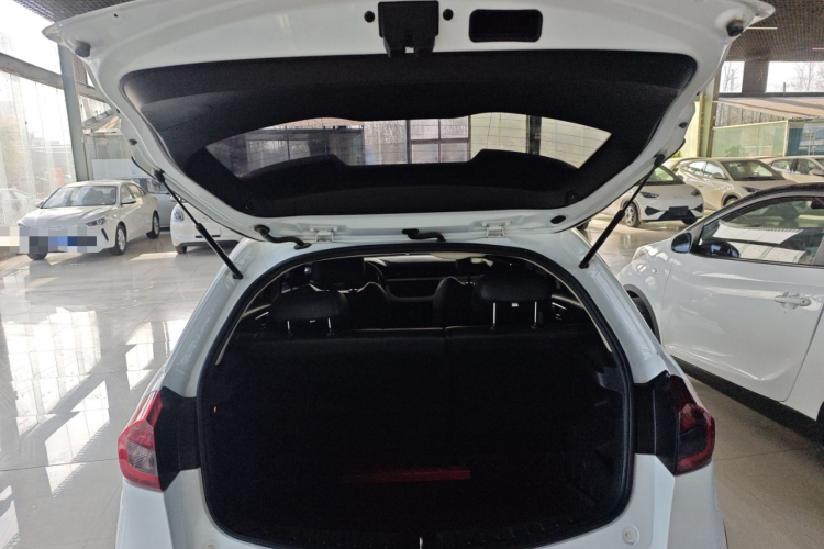 吉利汽车 远景X3 2020款 1.5L CVT尊贵型机舱底盘23