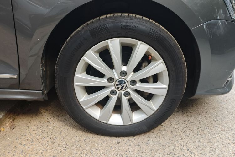 大众 速腾 2015款 230TSI 自动舒适型车身外观10