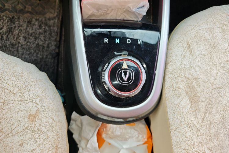 长安 奔奔 2015款 1.4L IMT尊贵型 国V中控内饰18