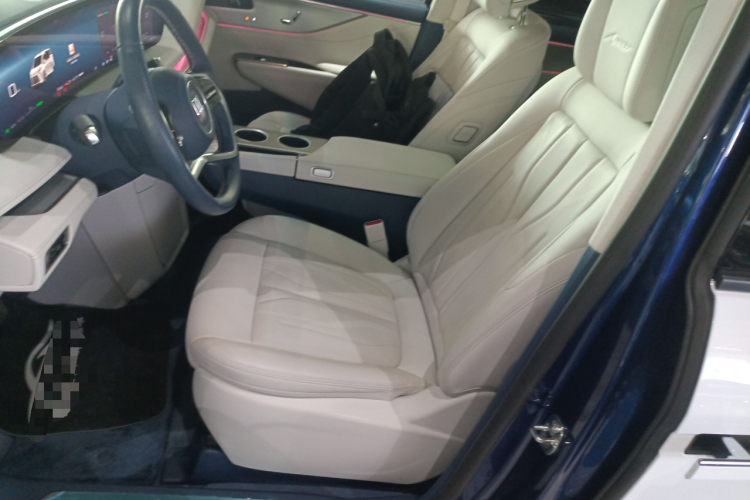 别克GL8新能源 2024款  陆尊 奢享版 7座中控内饰19