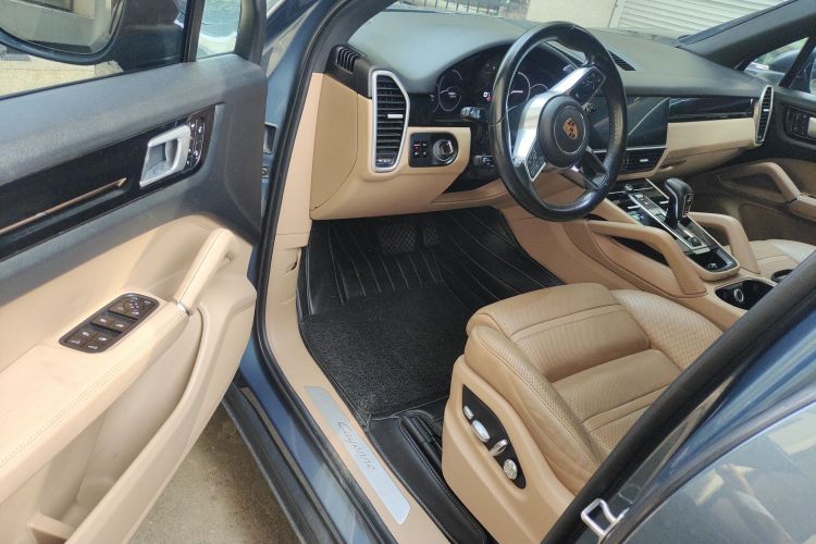 保时捷 2018款 Cayenne 3.0T中控内饰20