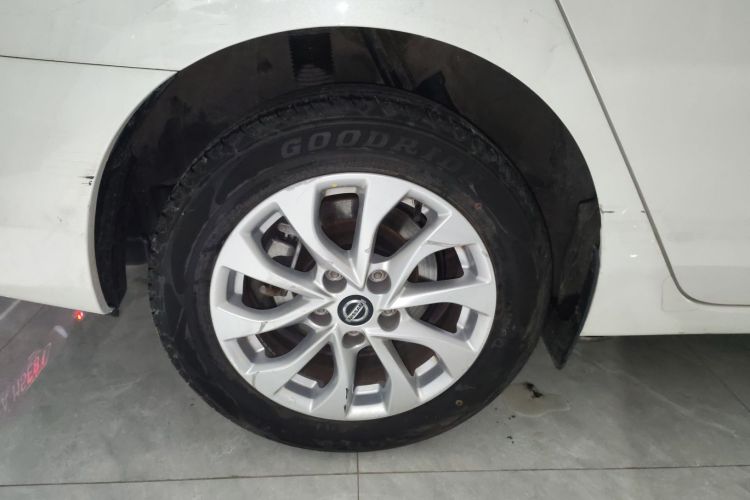 日产 轩逸 2022款 经典 1.6XE CVT舒适版车身外观6008