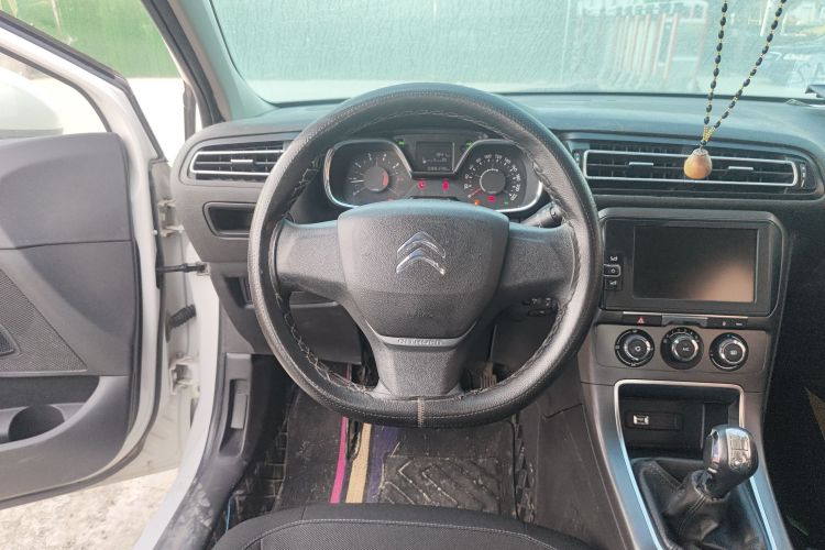 雪铁龙 C4世嘉 2018款 1.6L 手动舒适型中控内饰13