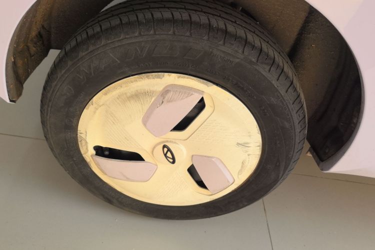 奇瑞 QQ冰淇淋 2022款 120km 甜筒 磷酸铁锂车身外观6008