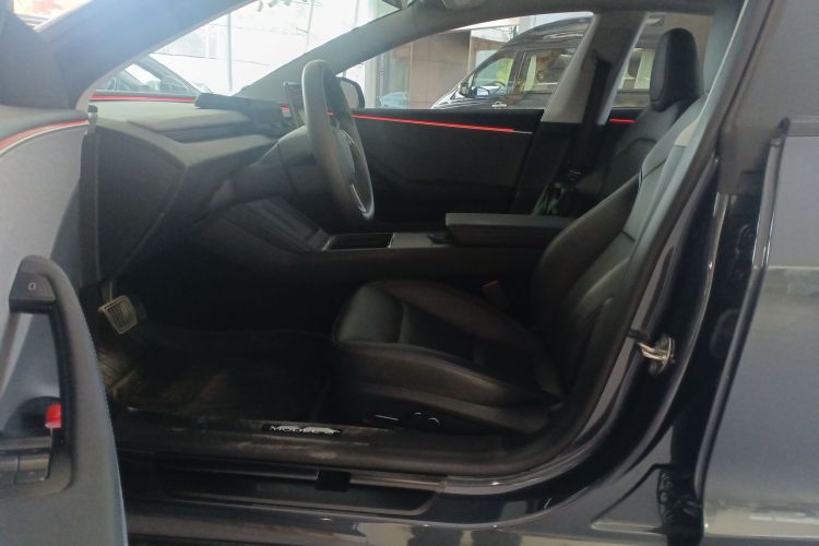 特斯拉 Model 3 2023款 后轮驱动版中控内饰7003