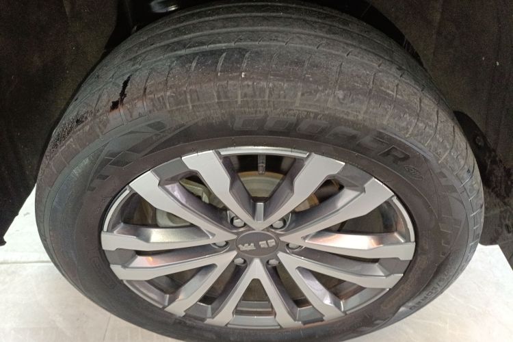 北京越野 北京BJ60 2022款 2.0T 周末版 五座车身外观6008