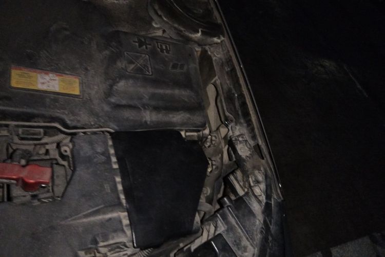 东风风神 东风A9 2016款 1.8T 豪华型局部细节9007