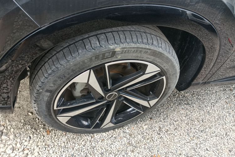 荣威RX5 MAX 2022款 2.0T 自动有为尊荣版车身外观35