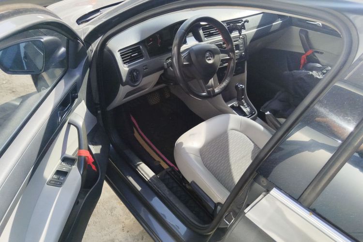 斯柯达 昕锐 2015款 1.6L 自动智选型中控内饰20