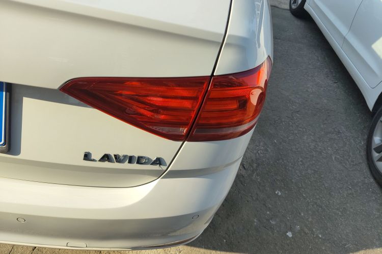 大众 朗逸 2017款 1.6L 自动风尚版车身外观6006