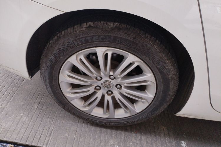 别克 君越 2016款 改款 20T 领先型车身外观56