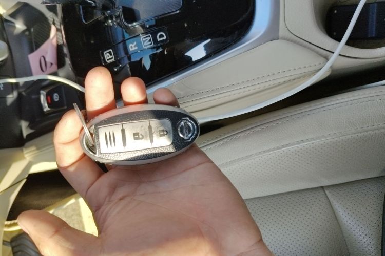 日产 奇骏 2019款 2.0L CVT舒适版 2WD中控内饰11