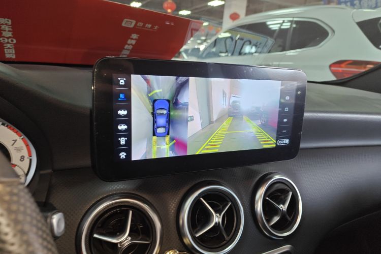 奔驰A级(进口) 2015款 A 200 时尚型局部细节16