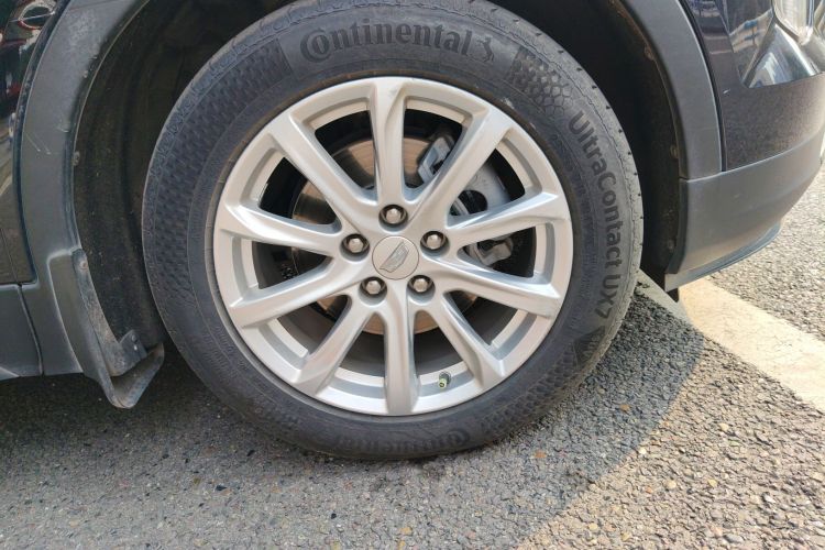 凯迪拉克XT4 2020款 改款 28T 两驱技术型车身外观10