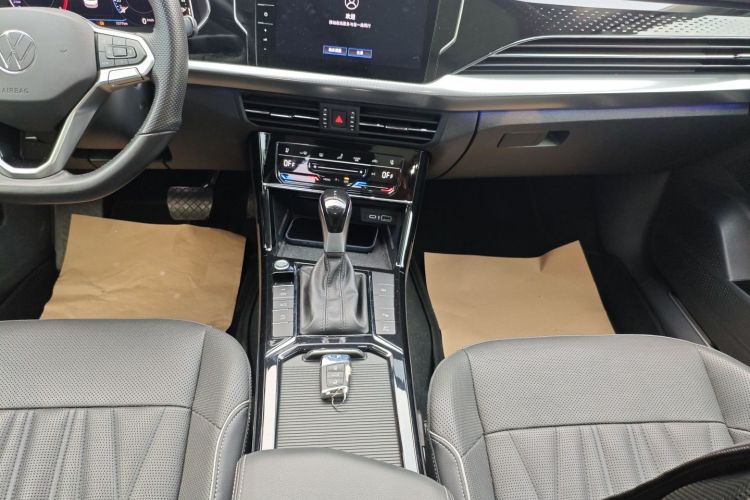 大众 帕萨特 2022款 330TSI 星空尊贵版中控内饰18