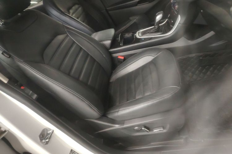 福特 锐界 2018款 改款 EcoBoost 245 两驱铂锐型 5座 国V局部细节41