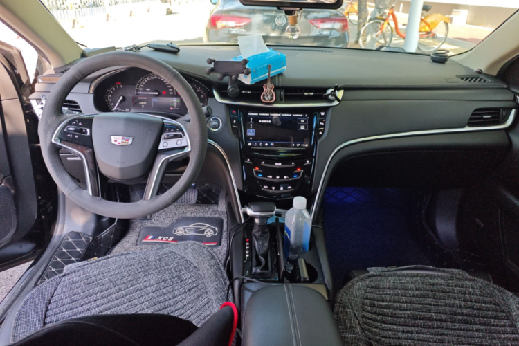 凯迪拉克XTS 2018款 28T 技术型中控内饰12