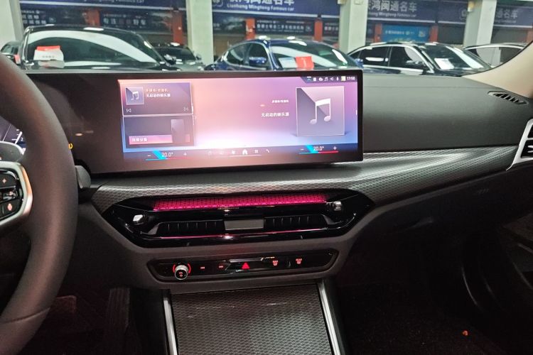 宝马3系 2025款 330Li M运动曜夜套装中控内饰16