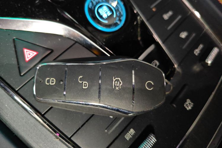 比亚迪 元PLUS 2022款 510KM 旗舰型中控内饰7001