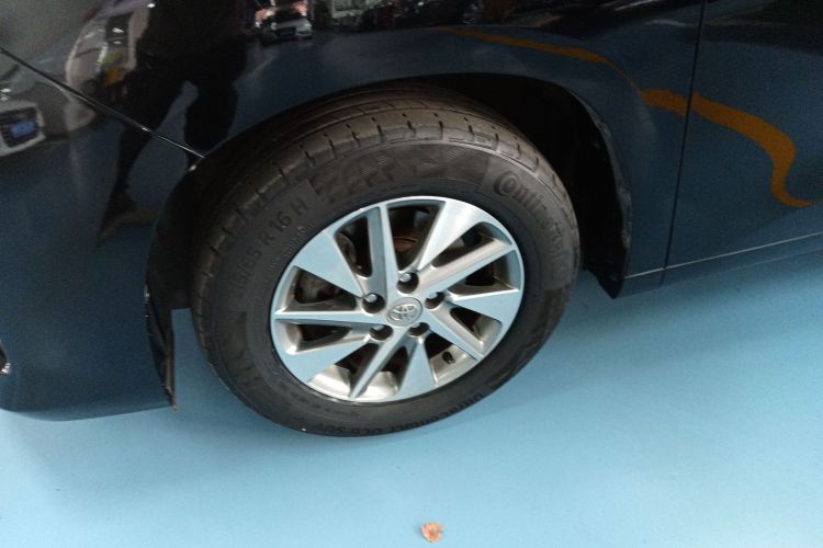 丰田 埃尔法 2012款 3.5L 豪华版车身外观6007