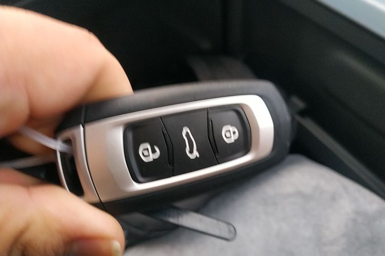 吉利银河 2024款 熊猫mini 200km 耐力熊中控内饰11