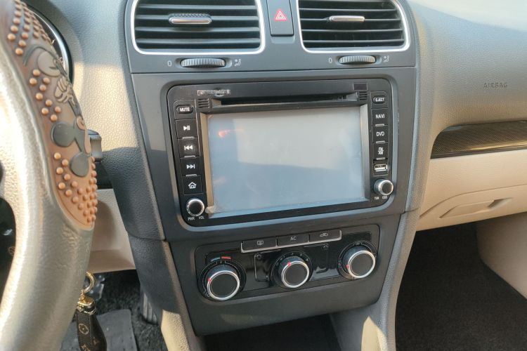 大众 高尔夫 2011款 1.6 自动舒适型中控内饰16